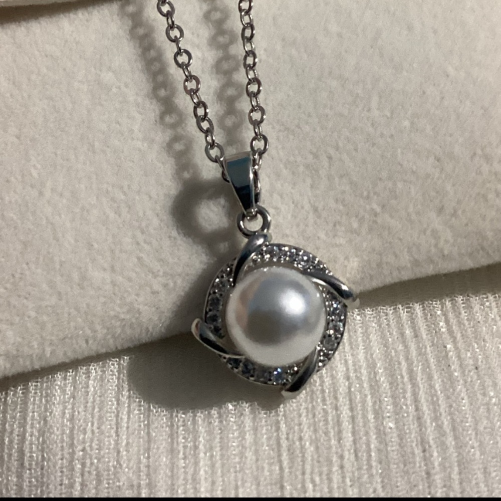 💋Classic Silver Pearl Necklace
